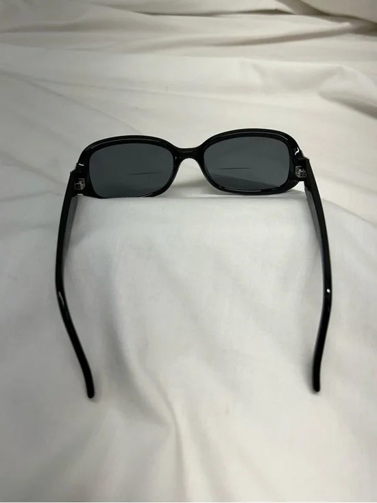 Fendi Black Women's Glasses Sunglasses Frames with Silver Logo Accent - Picture 4 of 10